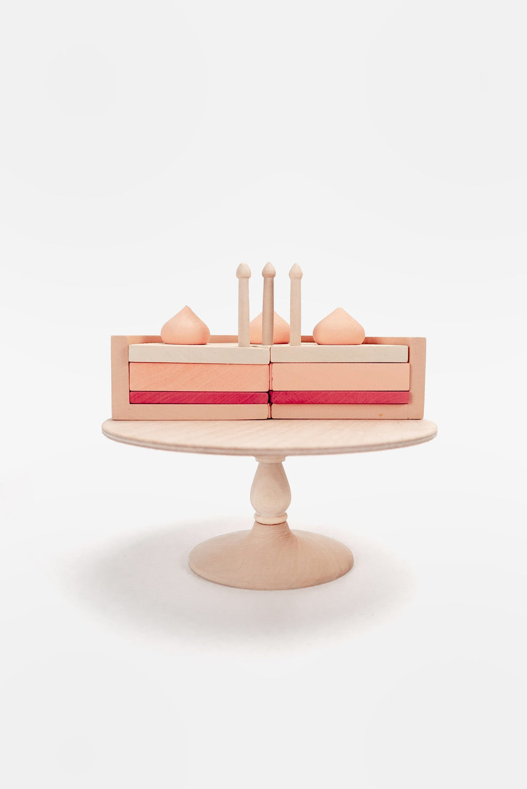 Cake on a stand/pink